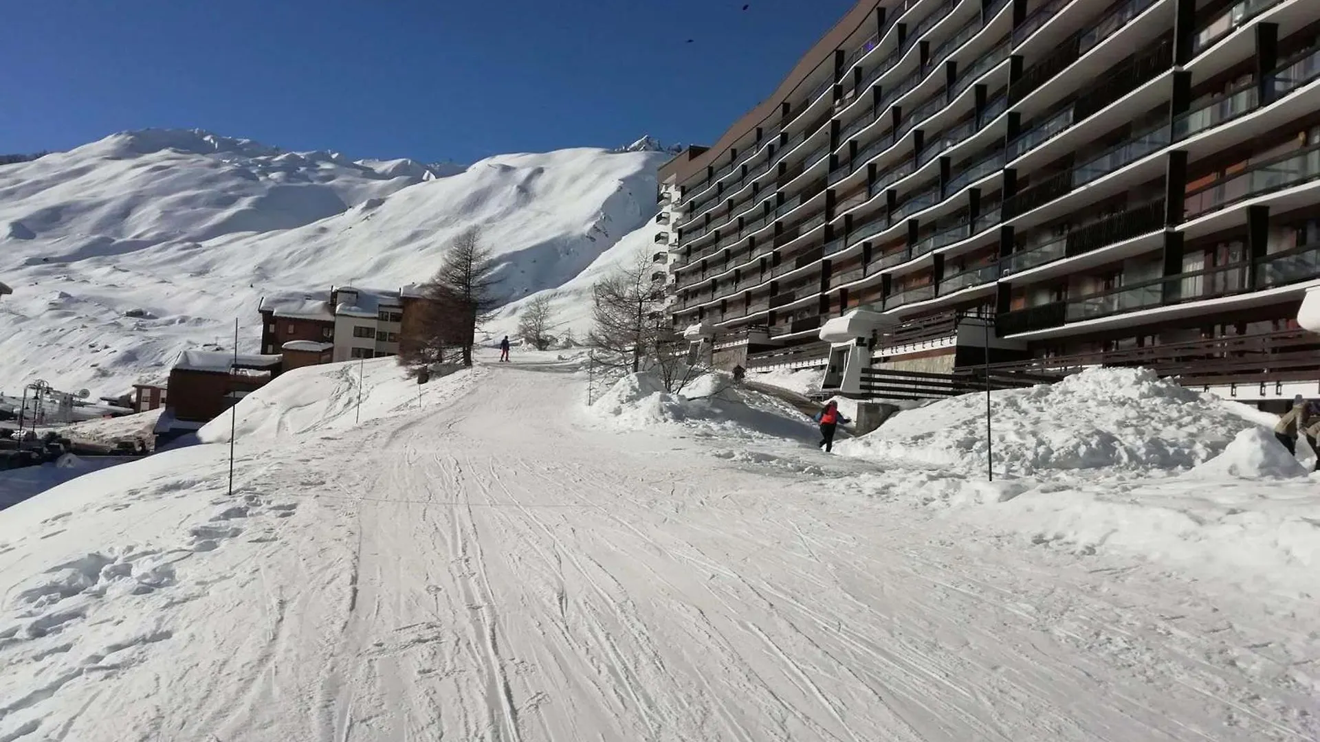 Studio Skis Aux Pieds Pour 4, Proche Commerces Et Balcon Sud A Tignes - Fr-1-411-440 0*,  Franciaország